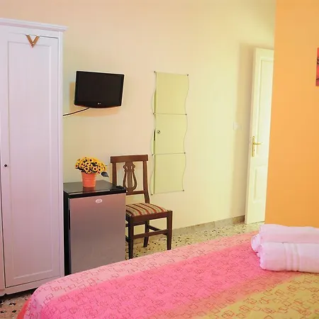 Magnolia Bed and breakfast 3*
